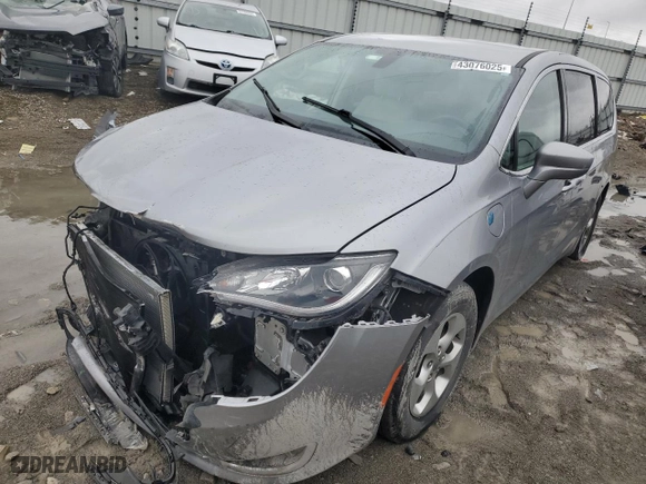 2018 Chrysler Pacifica Hybrid Touring Plus with VIN 2C4RC1H73JR125068, listed as a Copart auction lot 43076025 with 107,816 mi miles and Salvage Title. Bid and sale history available at carsss.com. Image 1.
