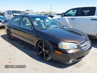 2003 Nissan Maxima SE z VIN JN1DA31D33T512777, wystawiony jako IAAI lot #42005942 z przebiegiem 205 745 mil mil oraz . Historia ofert i sprzedaży dostępna na DreamBid. Obrazek 1.