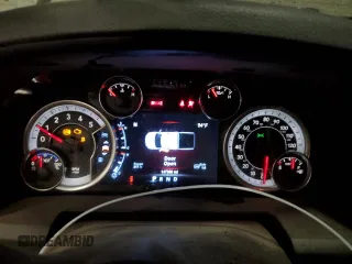 2015 Ram 1500 Big Horn z VIN 1C6RR7LM9FS562861, wystawiony jako Copart lot #57399755 z przebiegiem 147 360 mil mil oraz Nie do naprawy • Non repairable. Historia ofert i sprzedaży dostępna na DreamBid. Obrazek 9.