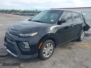 2020 Kia Soul LX with VIN KNDJ23AU5L7707575, listed as a IAAI auction lot 41238016 with NaN miles. Bid and sale history available at carsss.com. Image 18.
