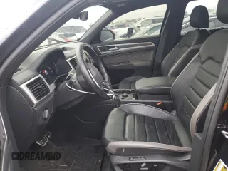 2021 Volkswagen Atlas SEL Premium R-Line with VIN 1V2FE2CA9MC232921, listed as a Copart auction lot 83993304 with 48,077 mi miles and Salvage title. Bid and sale history available at DreamBid. Image 7.