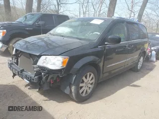 2016 Chrysler Town & Country Touring with VIN 2C4RC1BG3GR296159, listed as a IAAI auction lot 41908925 with 185,039 mi miles. Bid and sale history available at carsss.com. Image 2.