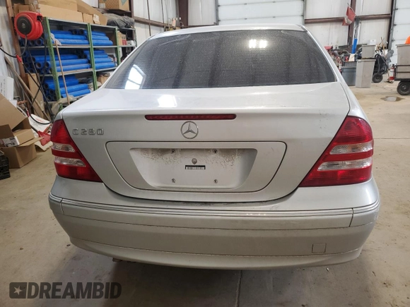 2007 Mercedes-Benz C 280 Luxury with VIN WDBRF54H57F932753, listed as a Copart auction lot 57298235 with 175,759 mi miles and Clean title. Bid and sale history available at DreamBid. Image 6.