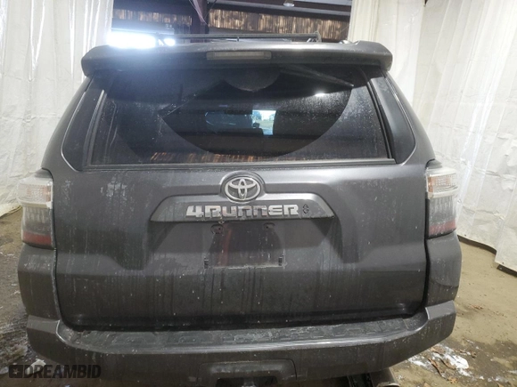 2022 Toyota 4Runner SR5 Premium with VIN JTENU5JR9N6087224, listed as a Copart auction lot 42132735 with 32,696 mi miles and Salvage Title. Bid and sale history available at carsss.com. Image 6.