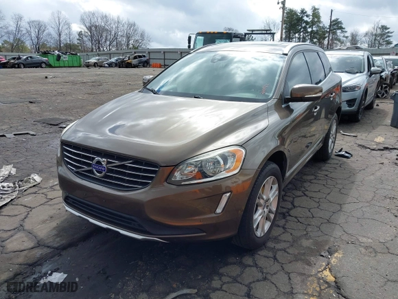 2015 Volvo XC60 T5 Drive-E Premier with VIN YV440MDK8F2681703, listed as a IAAI auction lot 41730228 with 112,738 mi miles. Bid and sale history available at carsss.com. Image 17.