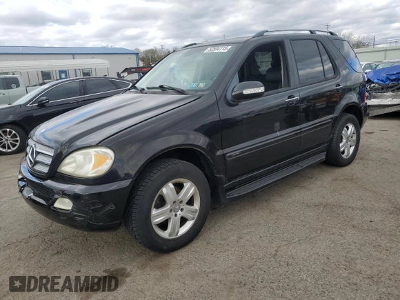 2005 Mercedes-Benz M 350 with VIN 4JGAB57E95A556723, listed as a Copart auction lot 52584115 with 232,283 mi miles and Salvage title. Bid and sale history available at DreamBid. Image 1.