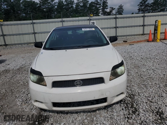 2005 Scion tC z VIN JTKDE177450007075, wystawiony jako Copart lot #57211935 z przebiegiem 205 619 mil mil oraz Szkody całkowita. Historia ofert i sprzedaży dostępna na DreamBid. Obrazek 5.