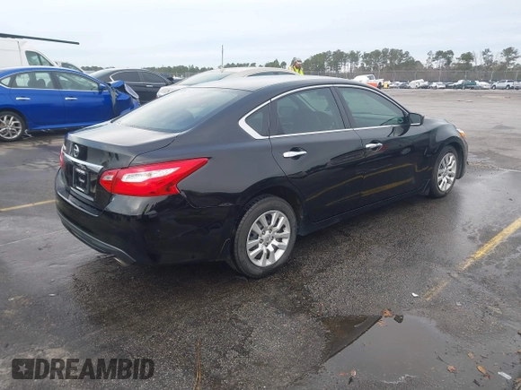 2017 Nissan Altima S z VIN 1N4AL3AP8HC226263, wystawiony jako IAAI lot #41304326 z przebiegiem 150 556 mil mil oraz . Historia ofert i sprzedaży dostępna na DreamBid. Obrazek 4.