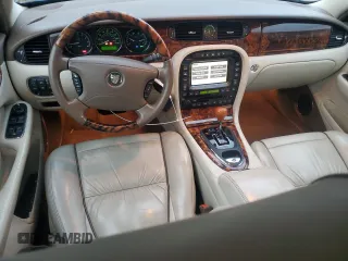 2006 Jaguar XJ Vanden Plas with VIN SAJWA82B86SH09779, listed as a Copart auction lot 82672424 with 161,800 mi miles and Clean Title. Bid and sale history available at carsss.com. Image 8.