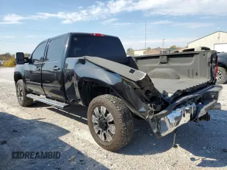 2011 GMC Sierra 2500HD SLE z VIN 1GT120C89BF255875, wystawiony jako Copart lot #71534744 z przebiegiem 179 636 mil mil oraz Szkoda całkowita • Salvage title. Historia ofert i sprzedaży dostępna na DreamBid. Obrazek 2.