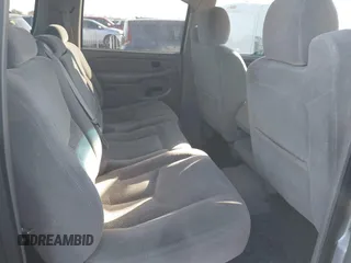 2004 Chevrolet Suburban LS with VIN 3GNEC16Z64G292383, listed as a IAAI auction lot 41471905 with 1 mi miles. Bid and sale history available at carsss.com. Image 8.
