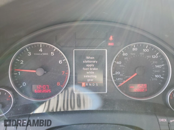 2008 Audi A4 z VIN WAUEH78E38A057710, wystawiony jako Copart lot #59423825 z przebiegiem 120 021 mil mil oraz Czysty tytuł • Clean title. Historia ofert i sprzedaży dostępna na DreamBid. Obrazek 9.