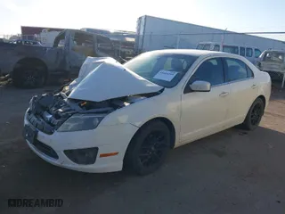 2010 Ford Fusion SE with VIN 3FAHP0HA1AR300343, listed as a IAAI auction lot 40684249 with 204,993 mi miles. Bid and sale history available at carsss.com. Image 2.