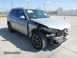 2017 BMW X5 sDrive35i z VIN 5UXKR2C32H0U23334, wystawiony jako IAAI lot #41841283 z przebiegiem 89 722 mil mil oraz . Historia ofert i sprzedaży dostępna na DreamBid. Obrazek 1.