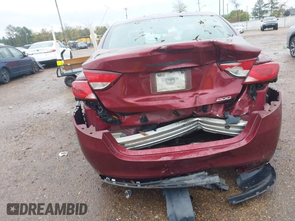2015 Chrysler 200 Limited with VIN 1C3CCCAB2FN554081, listed as a IAAI auction lot 40832224 with 149,752 mi miles. Bid and sale history available at carsss.com. Image 6.