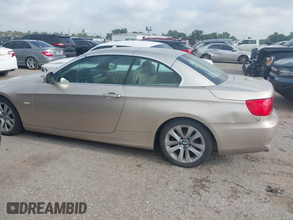 2012 BMW 3 Series 328i z VIN WBADW3C58CE542069, wystawiony jako IAAI lot #42155048 z przebiegiem 193 218 mil mil oraz . Historia ofert i sprzedaży dostępna na DreamBid. Obrazek 14.
