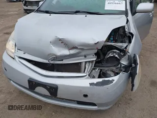 2008 Toyota Prius with VIN JTDKB20U283447960, listed as a IAAI auction lot 40956667 with 113,116 mi miles. Bid and sale history available at carsss.com. Image 6.