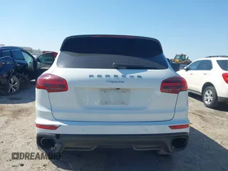 2016 Porsche Cayenne with VIN WP1AA2A29GLA04374, listed as a IAAI auction lot 41988374 with 144,716 mi miles. Bid and sale history available at carsss.com. Image 16.