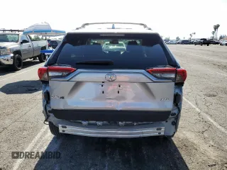 2021 Toyota RAV4 XLE Premium with VIN 2T3C1RFV4MC148429, listed as a Copart auction lot 58264395 with 26,799 mi miles and Salvage title. Bid and sale history available at DreamBid. Image 6.