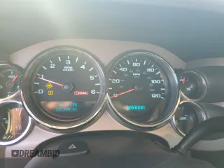 2008 Chevrolet Silverado 1500 1LT with VIN 2GCEC13J281190326, listed as a Copart auction lot 46140375 with 231,884 mi miles and Salvage Title. Bid and sale history available at DreamBid. Image 9.