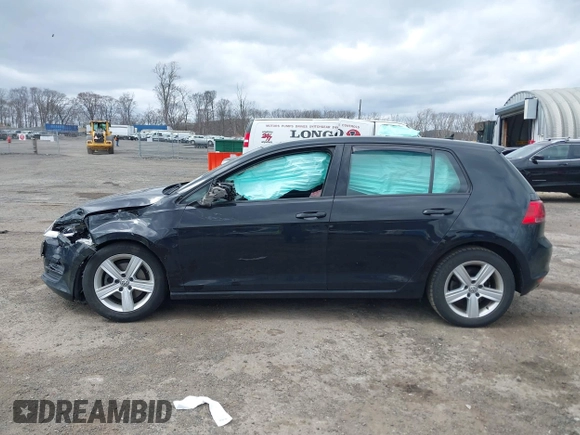 2017 Volkswagen Golf S z VIN 3VW217AU7HM039027, wystawiony jako IAAI lot #42047785 z przebiegiem 93 999 mil mil oraz . Historia ofert i sprzedaży dostępna na DreamBid. Obrazek 14.