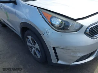 2017 Kia Niro FE with VIN KNDCB3LC4H5049067, listed as a IAAI auction lot 41732890 with 223,540 mi miles. Bid and sale history available at carsss.com. Image 6.