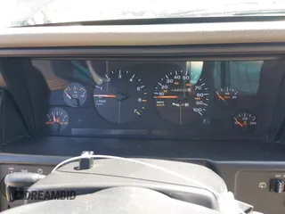 1995 Jeep Grand Cherokee Laredo with VIN 1J4GZ58Y2SC669152, listed as a IAAI auction lot 42077067 with 134,022 mi miles. Bid and sale history available at carsss.com. Image 7.