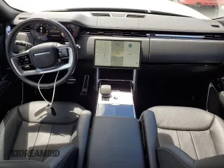 2024 Land Rover Range Rover SE z VIN SALKP9E93RA201584, wystawiony jako Copart lot #56042324 z przebiegiem 4 572 mil mil oraz Szkoda całkowita • Salvage title. Historia ofert i sprzedaży dostępna na DreamBid. Obrazek 8.