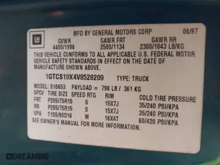1997 GMC Sonoma SLS with VIN 1GTCS19X4V8528209, listed as a IAAI auction lot 41576867 with 217,993 mi miles. Bid and sale history available at carsss.com. Image 9.