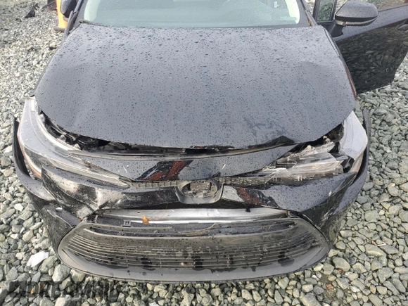 2024 Toyota Corolla LE with VIN 5YFB4MDE1RP153550, listed as a Copart auction lot 43315525 with 37,236 mi miles and Salvage Title. Bid and sale history available at carsss.com. Image 11.