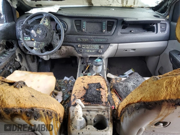 2020 Kia Sedona LX with VIN KNDMB5C17L6587179, listed as a Copart auction lot 79199174 with Not Provided miles and Salvage Title. Bid and sale history available at DreamBid. Image 8.
