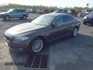 2013 BMW 5 Series 535i xDrive with VIN WBAFU7C53DDU77547, listed as a IAAI auction lot 42086487 with 183,738 mi miles and . Bid and sale history available at carsss.com. Image 18.