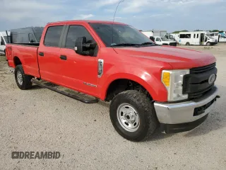 2017 Ford F-250 Lariat z VIN 1FT7W2BT7HEC85021, wystawiony jako Copart lot #53759605 z przebiegiem 298 409 mil mil oraz Czysty tytuł • Clean title. Historia ofert i sprzedaży dostępna na DreamBid. Obrazek 4.