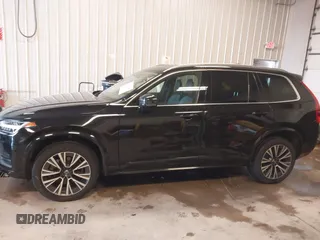 2022 Volvo XC90 Momentum with VIN YV4102PK8N1797278, listed as a IAAI auction lot 41720482 with 46,172 mi miles. Bid and sale history available at carsss.com. Image 14.