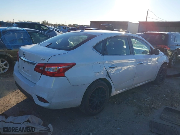2019 Nissan Sentra SR with VIN 3N1AB7AP0KY312415, listed as a IAAI auction lot 41263258 with 99,903 mi miles. Bid and sale history available at carsss.com. Image 4.