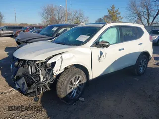 2015 Nissan Rogue SV with VIN 5N1AT2MVXFC916779, listed as a IAAI auction lot 41757810 with 169,629 mi miles. Bid and sale history available at carsss.com. Image 18.