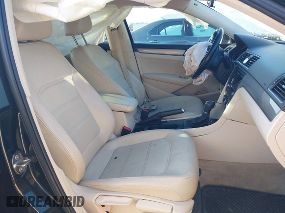 2015 Volkswagen Passat 1.8T Limited Edition with VIN 1VWAT7A37FC075800, listed as a IAAI auction lot 41856654 with 130,139 mi miles. Bid and sale history available at carsss.com. Image 5.