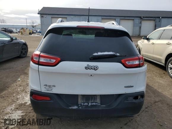2016 Jeep Cherokee Latitude with VIN 1C4PJMCB5GW270008, listed as a Copart auction lot 43928675 with 157,704 mi miles and Salvage Title. Bid and sale history available at carsss.com. Image 6.
