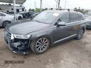 2018 Audi Q7 Premium Plus with VIN WA1LHAF70JD054404, listed as a IAAI auction lot 42068480 with 40,273 mi miles and . Bid and sale history available at DreamBid. Image 17.