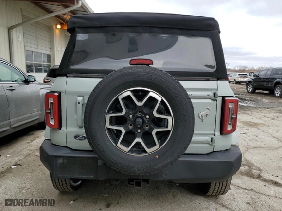 2022 Ford Bronco with VIN 1FMEE5BP2NLB48280, listed as a Copart auction lot 43517585 with 22,688 mi miles and Salvage Title. Bid and sale history available at carsss.com. Image 6.