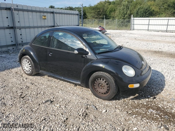 2005 Volkswagen New Beetle Coupe GL with VIN 3VWBK31C35M404828, listed as a Copart auction lot 72260284 with 159,216 mi miles and Clean Title. Bid and sale history available at carsss.com. Image 4.