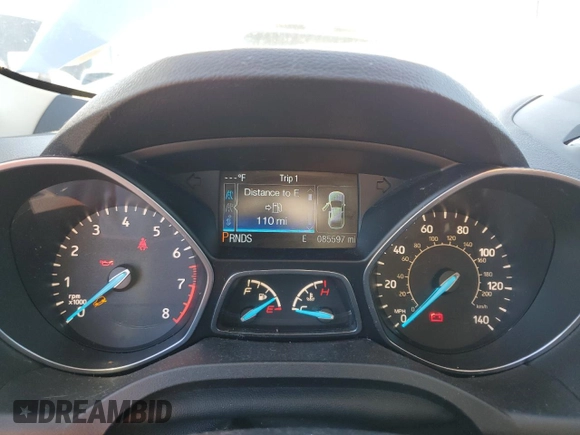 2013 Ford Escape SE z VIN 1FMCU9G96DUD12621, wystawiony jako Copart lot #56176175 z przebiegiem 85 597 mil mil oraz Szkoda całkowita • Salvage title. Historia ofert i sprzedaży dostępna na DreamBid. Obrazek 9.