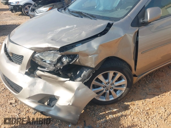 2010 Toyota Corolla z VIN 1NXBU4EE6AZ213324, wystawiony jako IAAI lot #42588669 z przebiegiem 123 823 mil mil oraz . Historia ofert i sprzedaży dostępna na DreamBid. Obrazek 6.
