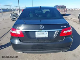 2013 Mercedes-Benz E-Class E 350 Luxury with VIN WDDHF8JB2DA742471, listed as a IAAI auction lot 41691171 with 142,228 mi miles. Bid and sale history available at carsss.com. Image 17.
