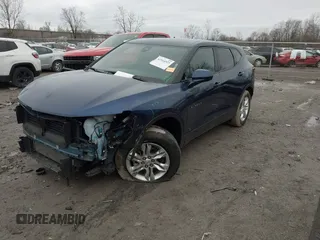 2022 Chevrolet Blazer LT z VIN 3GNKBCR47NS120010, wystawiony jako IAAI lot #41914923 z przebiegiem 31 625 mil mil oraz . Historia ofert i sprzedaży dostępna na DreamBid. Obrazek 17.