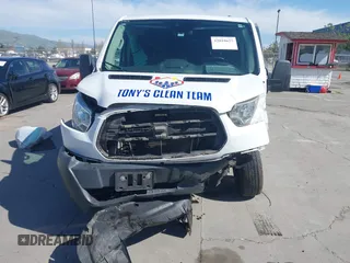 2015 Ford Transit XL z VIN 1FBZX2ZM5FKA97492, wystawiony jako IAAI lot #42018625 z przebiegiem 73 377 mil mil oraz . Historia ofert i sprzedaży dostępna na DreamBid. Obrazek 13.