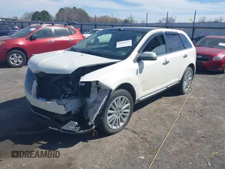 2013 Lincoln MKX with VIN 2LMDJ8JK2DBL19143, listed as a IAAI auction lot 41824677 with 172,336 mi miles. Bid and sale history available at carsss.com. Image 18.