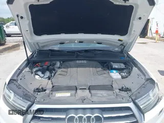 2017 Audi Q7 Prestige with VIN WA1VAAF73HD037362, listed as a IAAI auction lot 42423433 with 71,357 mi miles and . Bid and sale history available at DreamBid. Image 10.