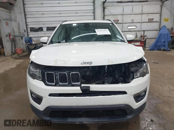 2019 Jeep Compass Latitude with VIN 3C4NJCBB8KT685910, listed as a IAAI auction lot 42423224 with 70,236 mi miles and . Bid and sale history available at DreamBid. Image 12.