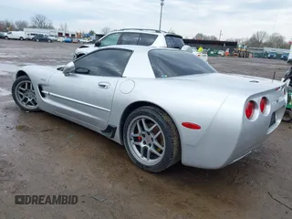 2002 Chevrolet Corvette Z06 with VIN 1G1YY12S825106503, listed as a IAAI auction lot 41897509 with 123,919 mi miles. Bid and sale history available at carsss.com. Image 3.